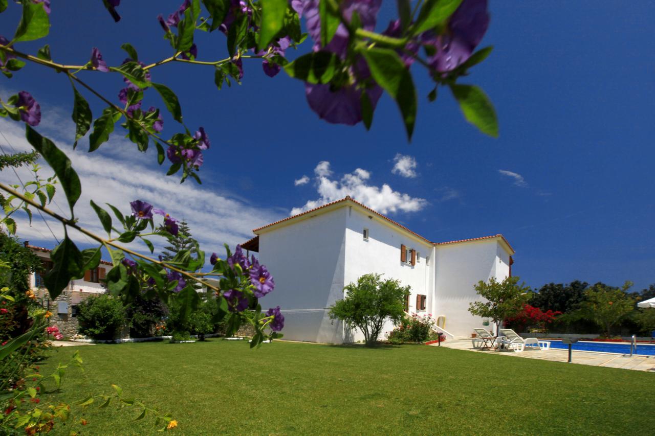 Pavlos Maria Studios Skiathos Town Exterior photo